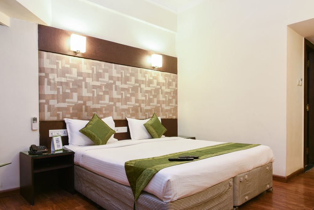Treebo Trend Wood Bridge Hotell Hyderabad Eksteriør bilde