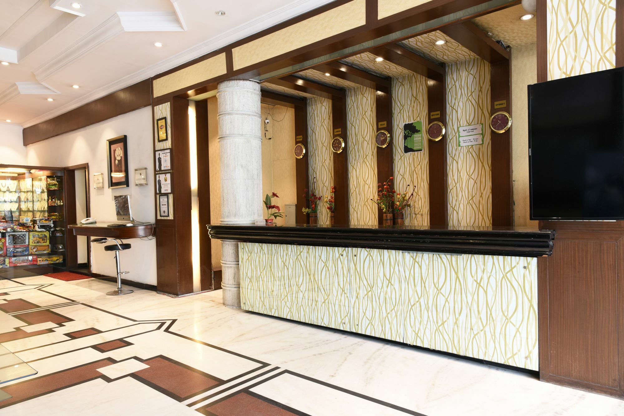 Treebo Trend Wood Bridge Hotell Hyderabad Eksteriør bilde