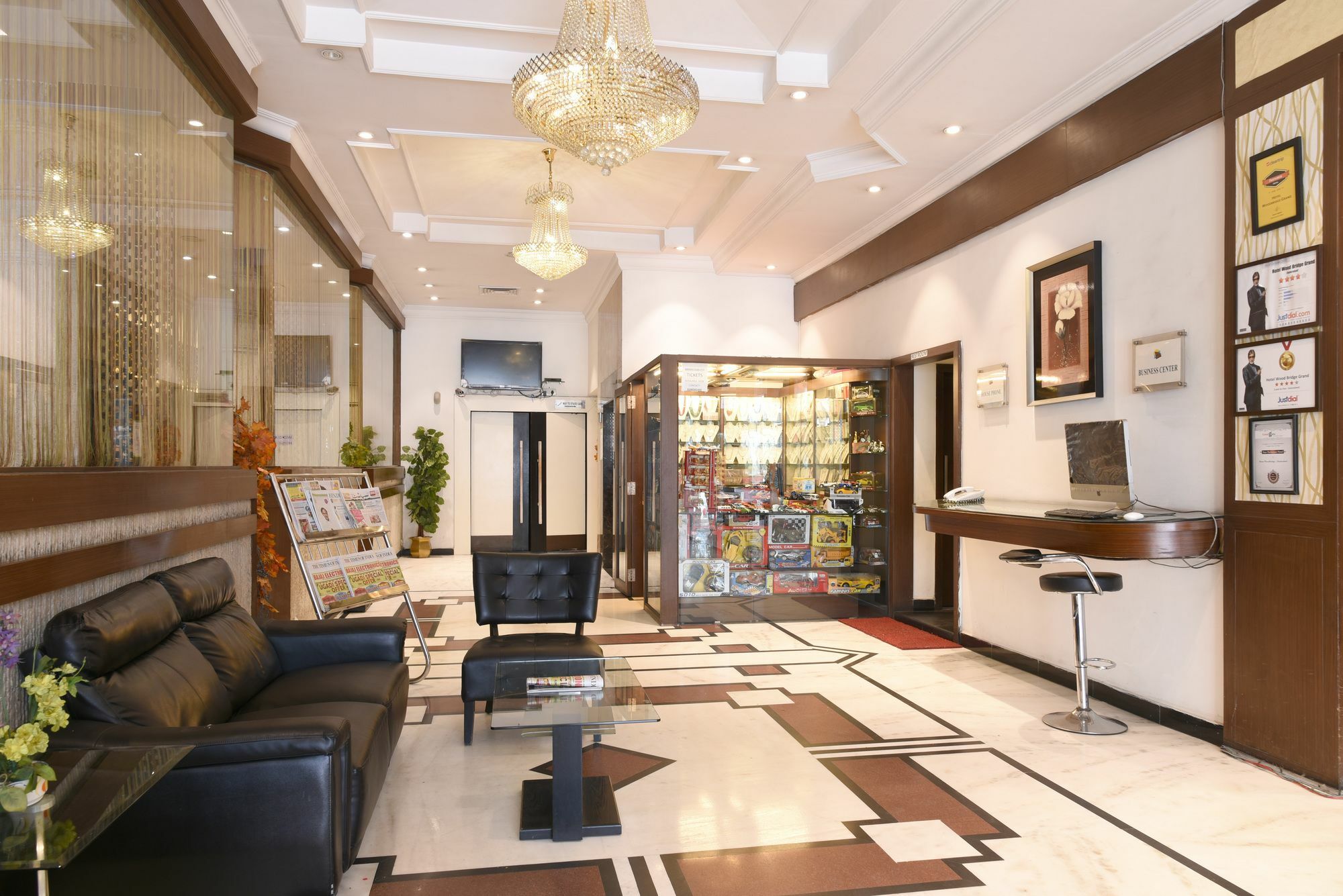 Treebo Trend Wood Bridge Hotell Hyderabad Eksteriør bilde